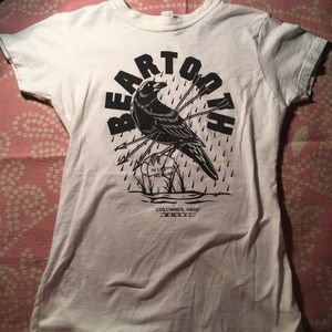beartooth white band shirt sm